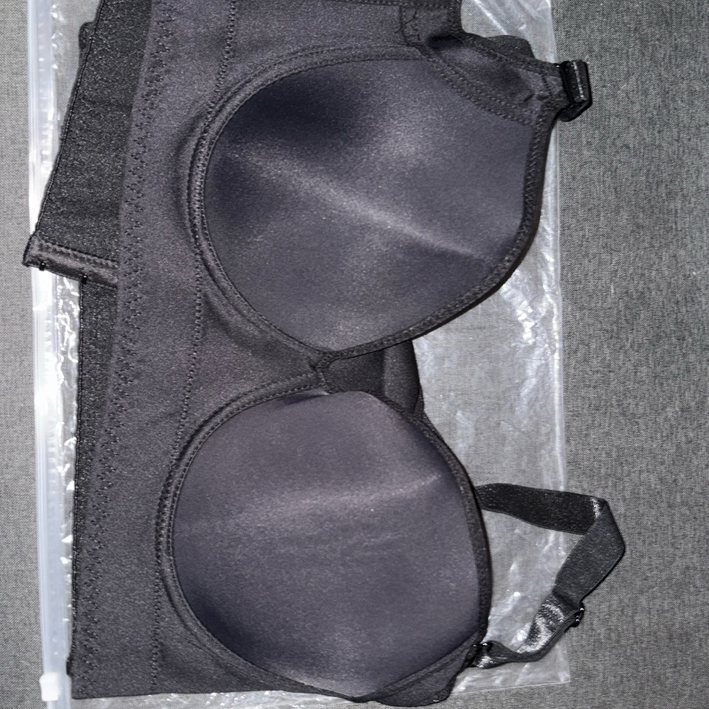 Black push up bra